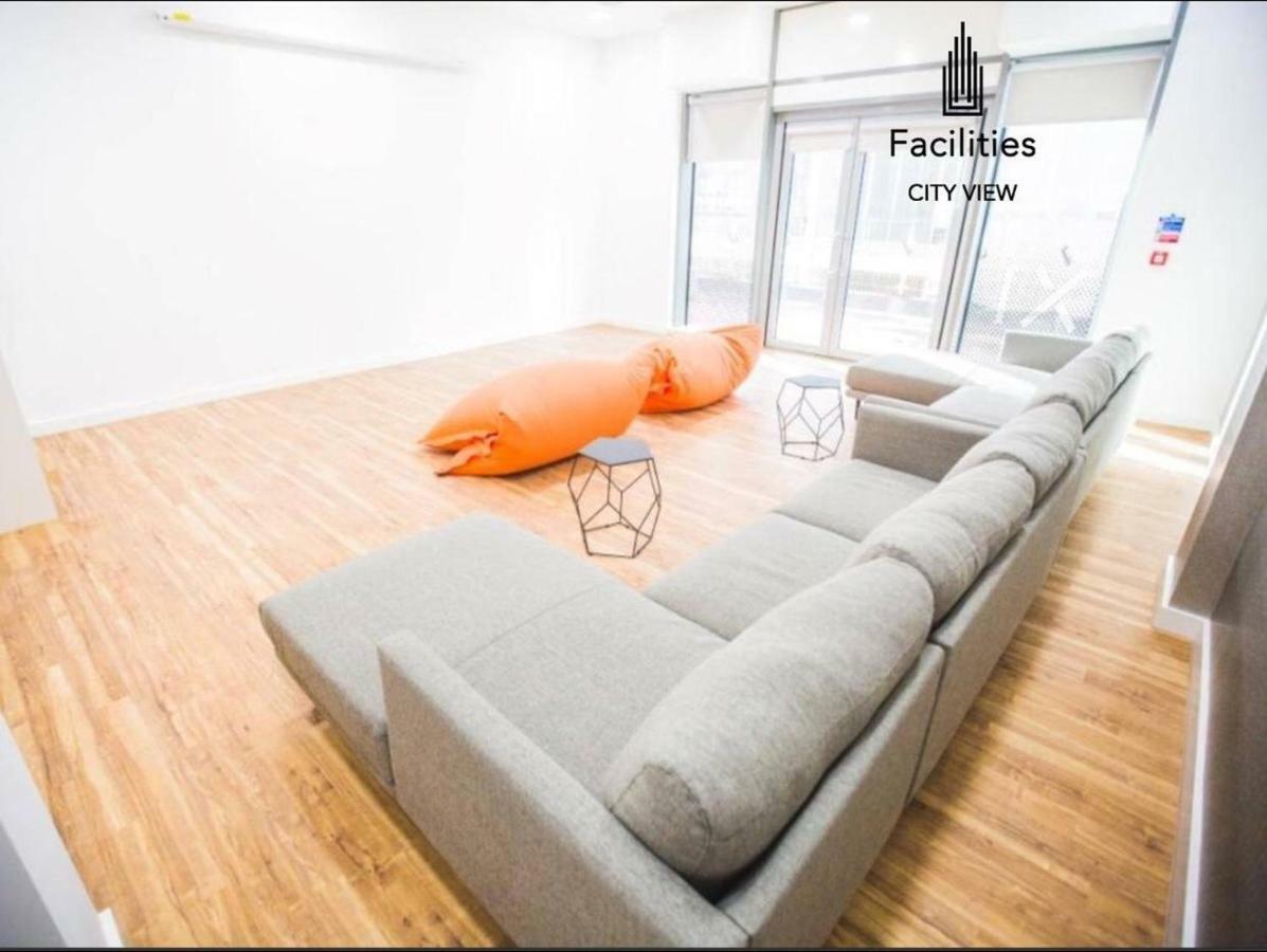 Studio Apartments Free Street Parking Subject To Availability Manchester Exterior foto